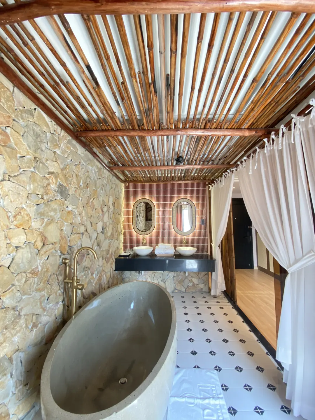 Resort Room - Dazi Signature Bến Thành